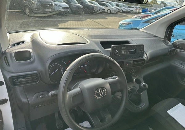 Toyota Proace City Verso cena 70900 przebieg: 104900, rok produkcji 2020 z Opole małe 121